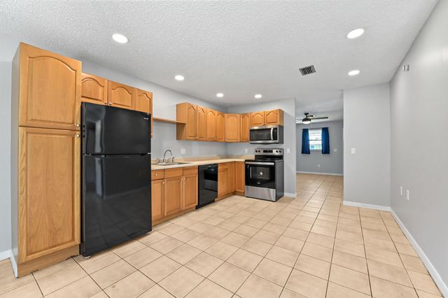 4550 SE Salvatori Road, Stuart, FL 34997