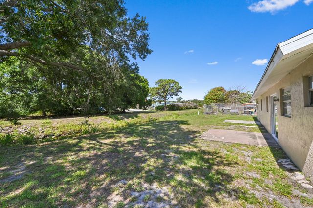 4550 SE Salvatori Road, Stuart, FL 34997