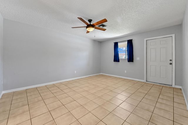 4550 SE Salvatori Road, Stuart, FL 34997
