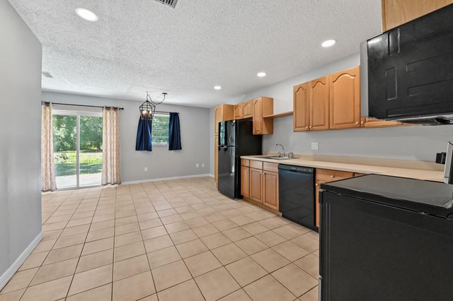 4550 SE Salvatori Road, Stuart, FL 34997