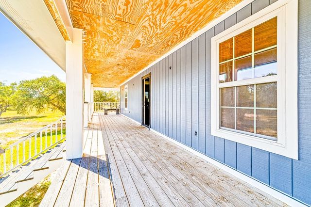 1430 Sixteenth, Rockport, TX 78382