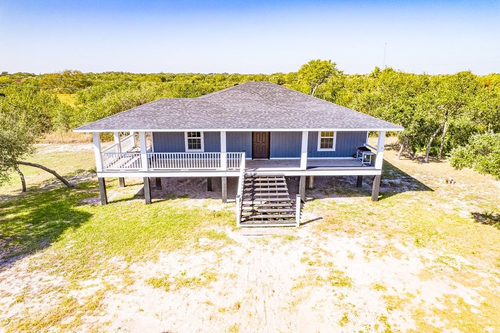 1430 Sixteenth, Rockport, TX 78382 — photo 4