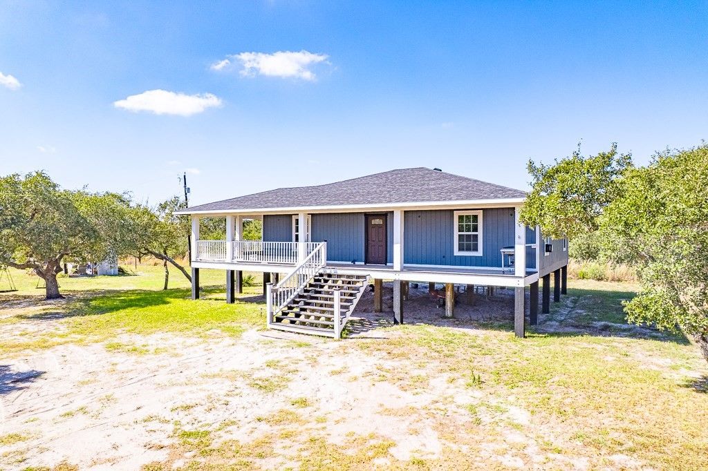 1430 Sixteenth, Rockport, TX 78382 — photo 5