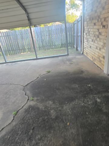 3704 Teri Lynn Dr., Longview, TX 75604