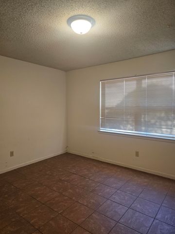 3704 Teri Lynn Dr., Longview, TX 75604