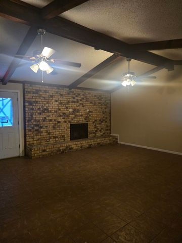 3704 Teri Lynn Dr., Longview, TX 75604