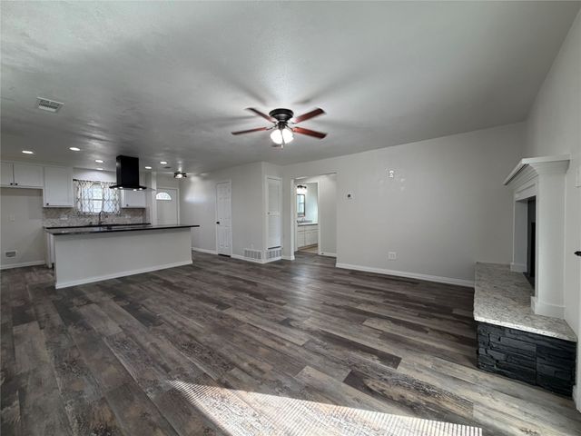 420 Opal Street, Saginaw, TX 76179