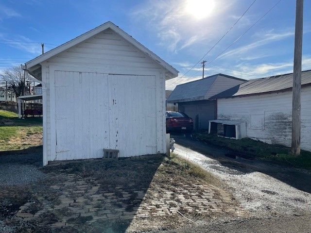 7 REPPERT BLVD, Uniontown, PA 15401