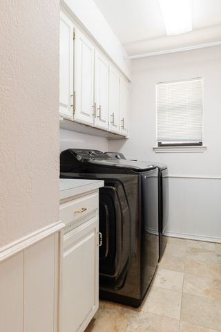 2304 Wakeforest Court, Arlington, TX 76012