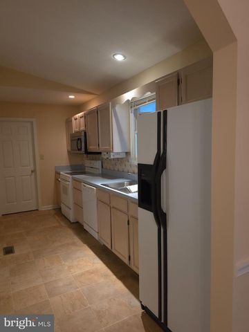 142 BRADDOCK BLVD, Inwood, WV 25428