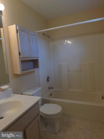 142 BRADDOCK BLVD, Inwood, WV 25428