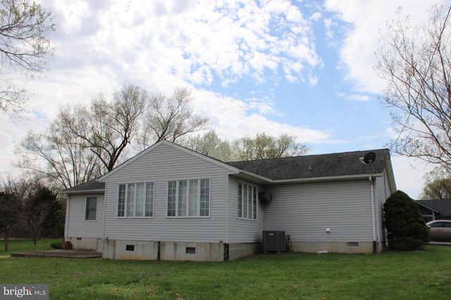 142 BRADDOCK BLVD, Inwood, WV 25428