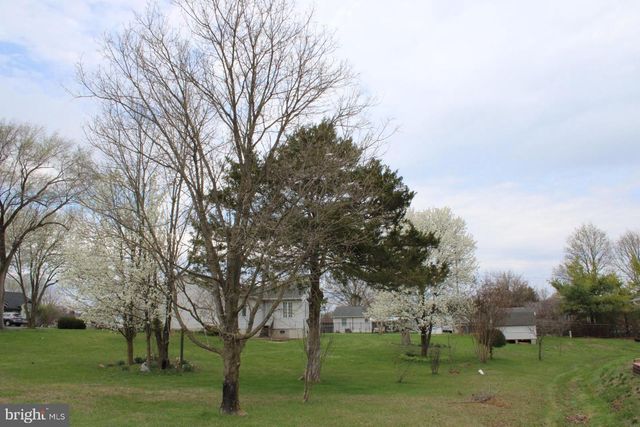 142 BRADDOCK BLVD, Inwood, WV 25428