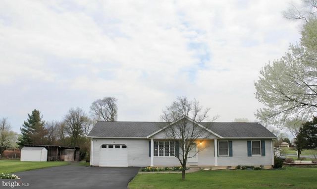 142 BRADDOCK BLVD, Inwood, WV 25428