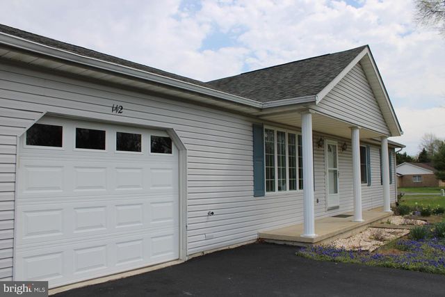 142 BRADDOCK BLVD, Inwood, WV 25428