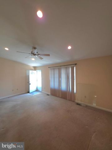 142 BRADDOCK BLVD, Inwood, WV 25428