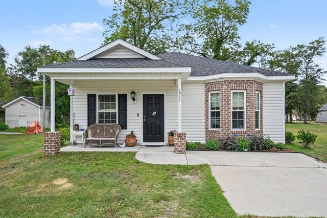 1511 6th Ave., Conway, SC 29526