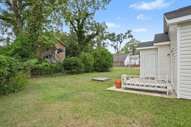 1511 6th Ave., Conway, SC 29526