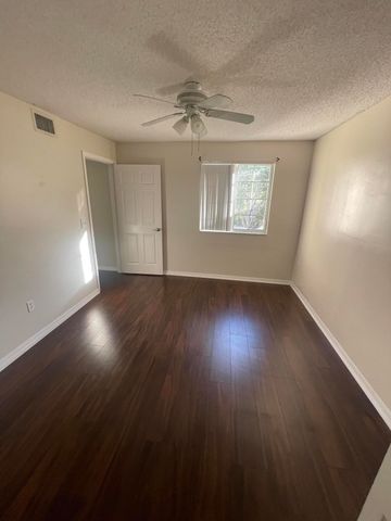 400 N Crestwood Ct Court N 417, Royal Palm Beach, FL 33411