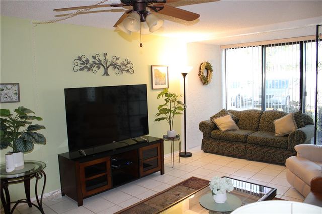 14130 ROSEMARY LANE 1117, Largo, FL 33774