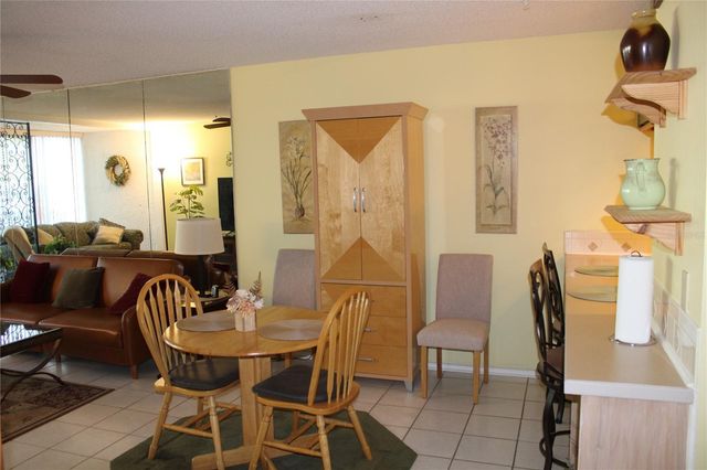 14130 ROSEMARY LANE 1117, Largo, FL 33774