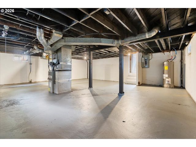 9740 N VAN HOUTEN Ave, Portland, OR 97203