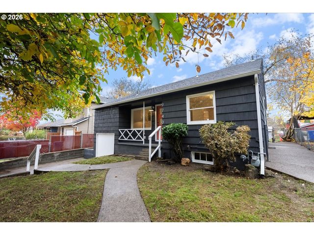 9740 N VAN HOUTEN Ave, Portland, OR 97203