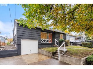 9740 N VAN HOUTEN Ave, Portland, OR 97203