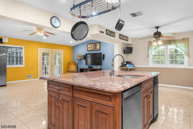 370 Harlingen Rd, Montgomery Twp., NJ 08502