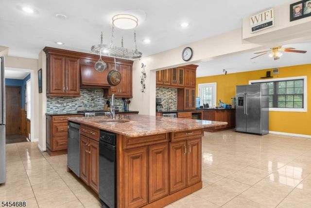 370 Harlingen Rd, Montgomery Twp., NJ 08502