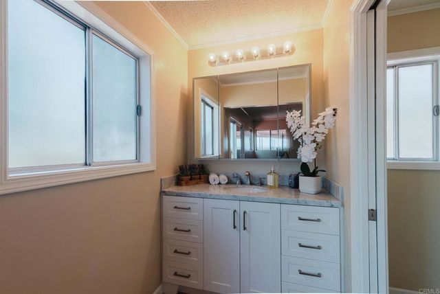 512 Beaumont, Vista, CA 92084