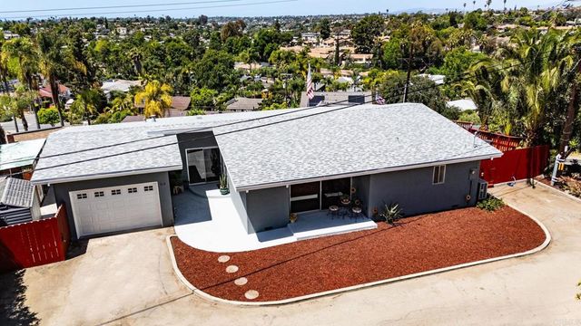 512 Beaumont, Vista, CA 92084