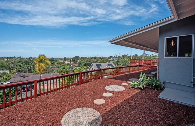 512 Beaumont, Vista, CA 92084