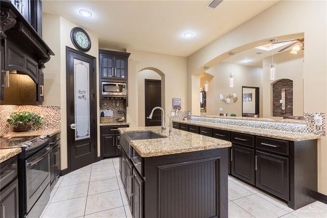 352 Sierra Drive, Rio Grande City, TX 78582