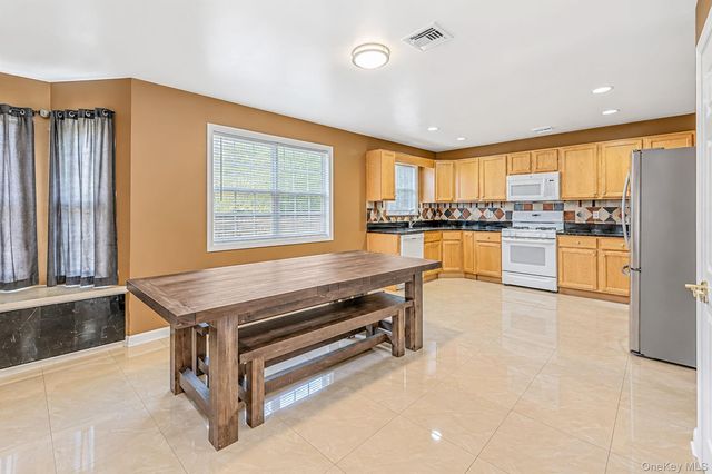 19 Oceanview Boulevard, Manorville, NY 11949