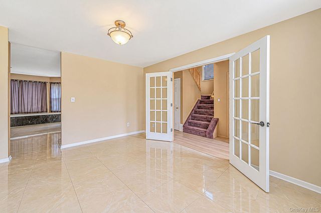 19 Oceanview Boulevard, Manorville, NY 11949