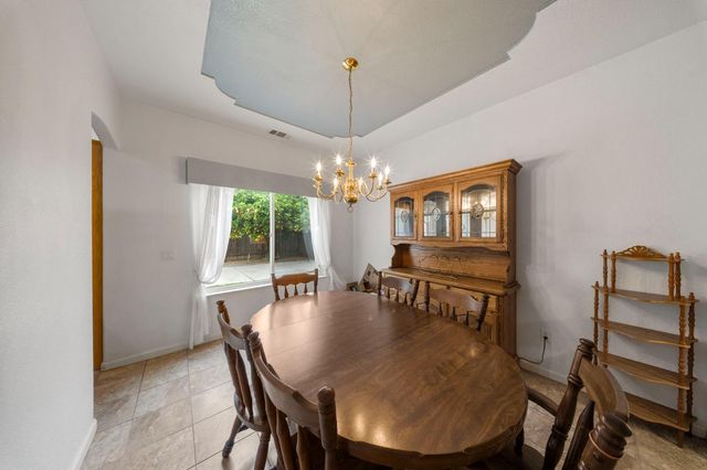 2101 Arabian Way, Turlock, CA 95380