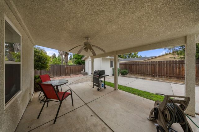 2101 Arabian Way, Turlock, CA 95380