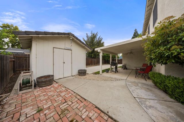 2101 Arabian Way, Turlock, CA 95380