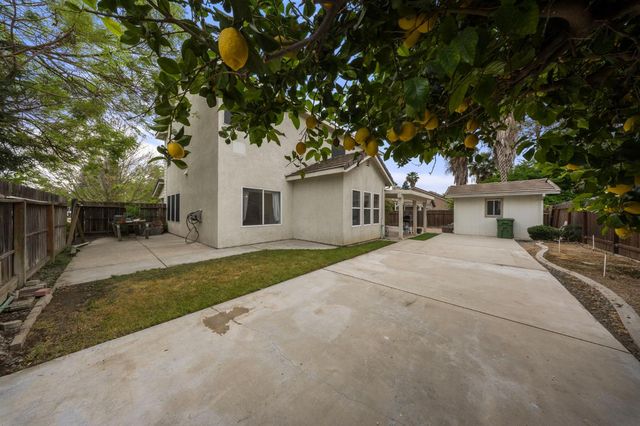 2101 Arabian Way, Turlock, CA 95380