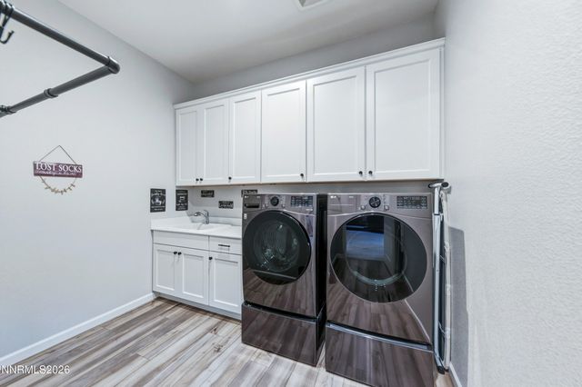 2958 Murrelet Way, Sparks, NV 89441