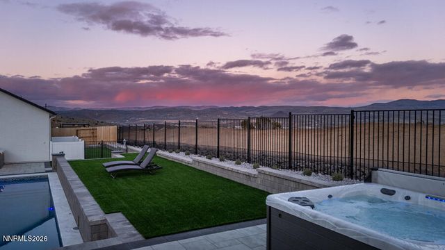 2958 Murrelet Way, Sparks, NV 89441