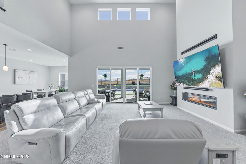 Image 10 of property listing at 2958 Murrelet Way, Sparks, NV 89441