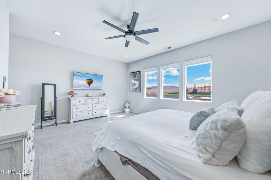 Image 23 of property listing at 2958 Murrelet Way, Sparks, NV 89441