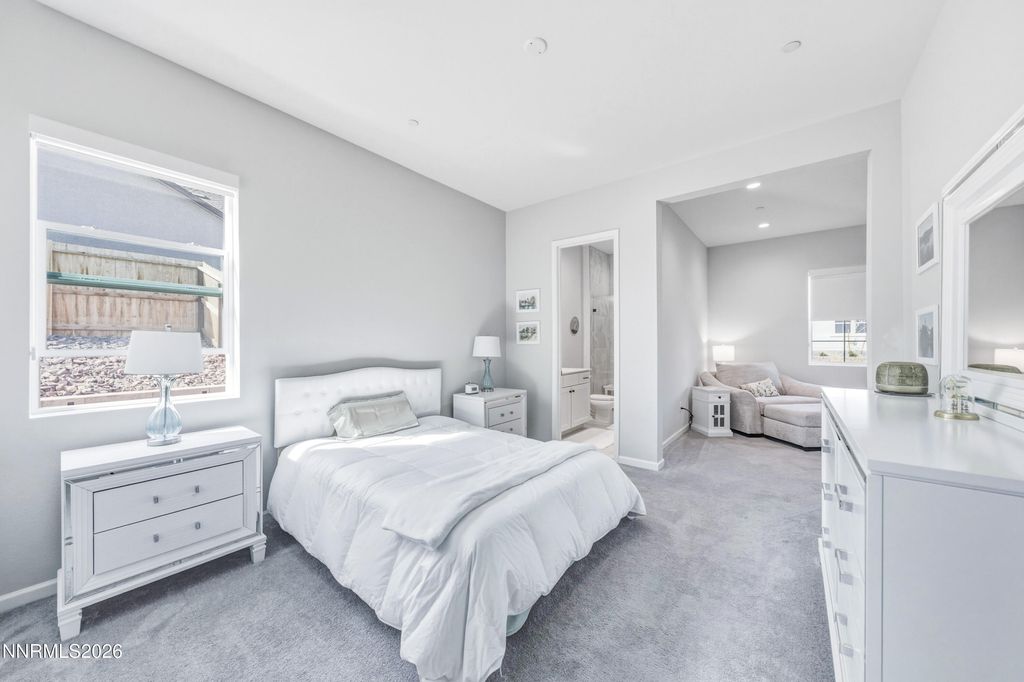 Image 26 of property listing at 2958 Murrelet Way, Sparks, NV 89441