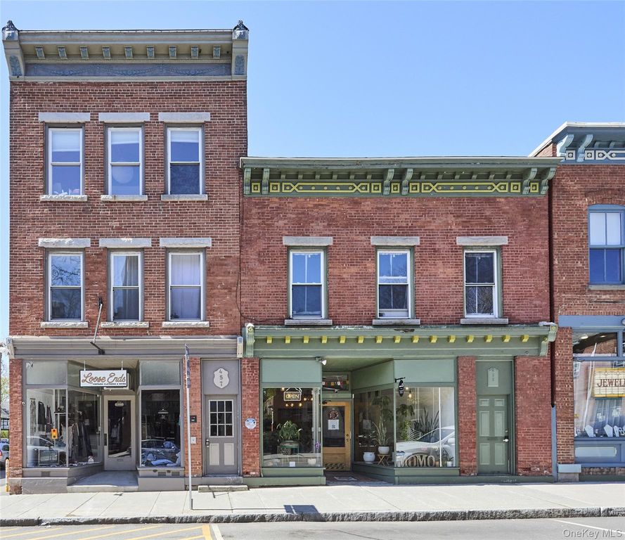 457 Main St Apt 4, Beacon, NY 12508