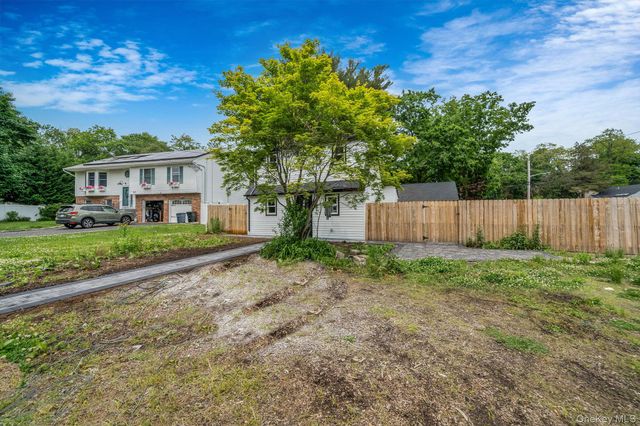 295 Cuba Hill Road, Huntington, NY 11743