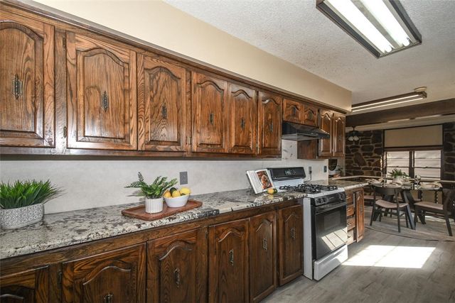 809 S Elm Street, Siloam Springs, AR 72761