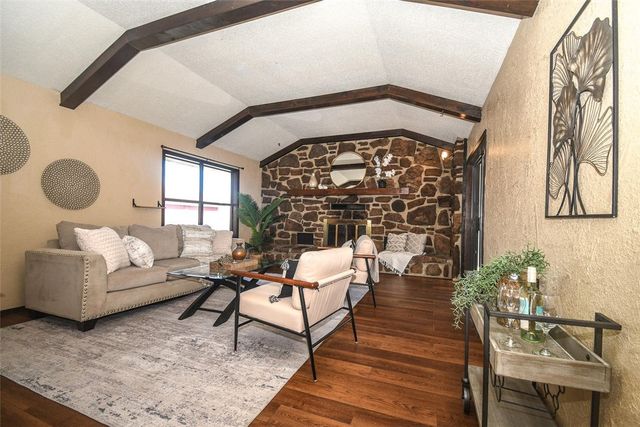 809 S Elm Street, Siloam Springs, AR 72761