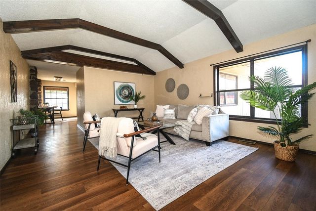 809 S Elm Street, Siloam Springs, AR 72761